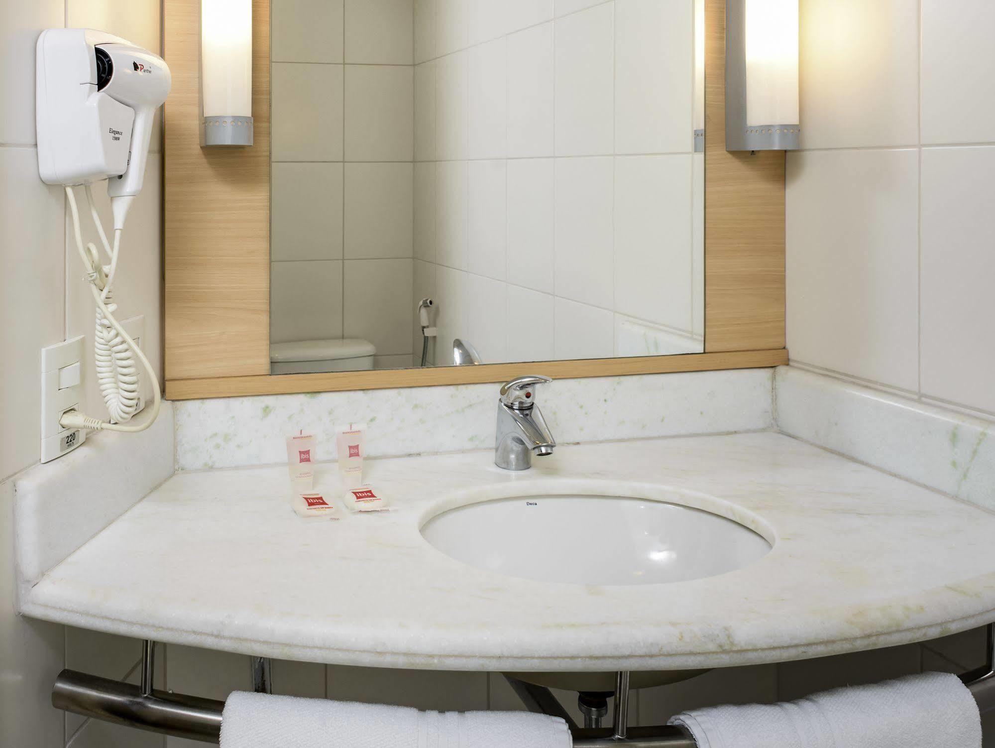 Ibis Belem Aeroporto Otel Dış mekan fotoğraf